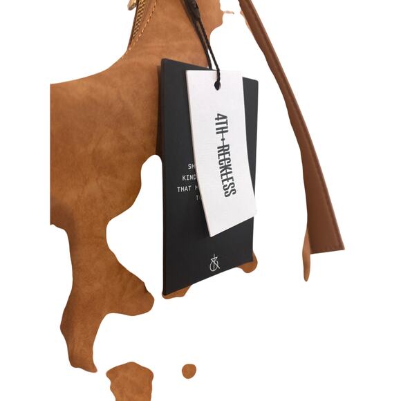 NEW 4th And Reckless Una Faux Suede Crescent Bag 12x11x4" Tan Everyday Purse - Picture 6 of 7